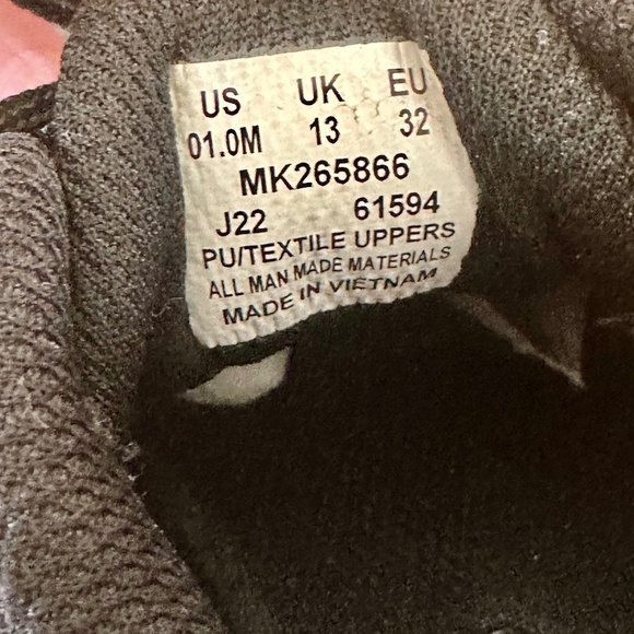 Merrell Kids Moab Speed Low Waterproof (Little Kid) in Black - Size 1 - Picture 10 of 11